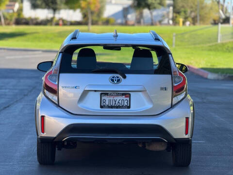 2019 Toyota Prius c L