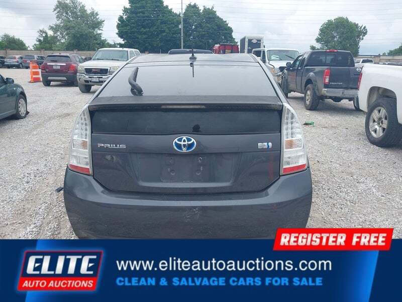 2011 Toyota Prius Two