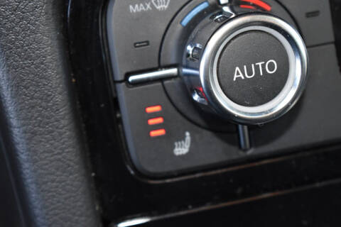 2011 Volkswagen Touareg VR6 Sport