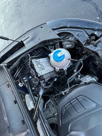 2018 Audi Q5 2.0T quattro Premium Plus