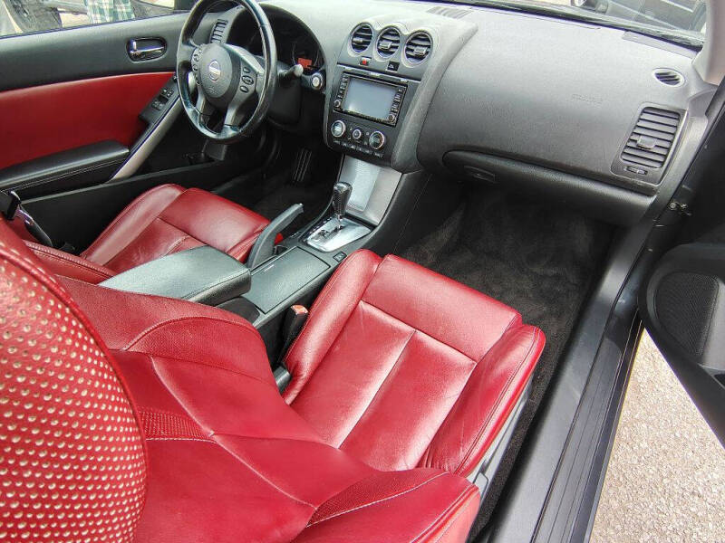 2010 Nissan Altima 3.5 SR