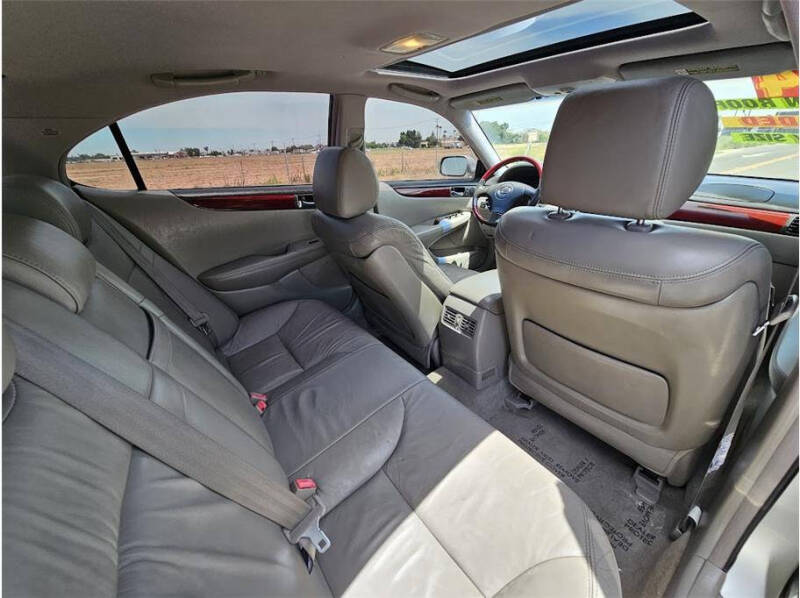 2004 Lexus ES 330