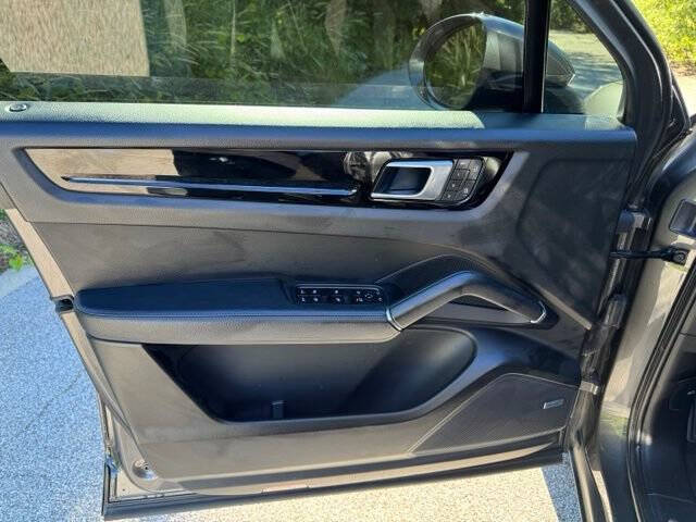 2023 Porsche Cayenne
