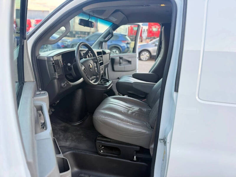 2020 Chevrolet Express 2500