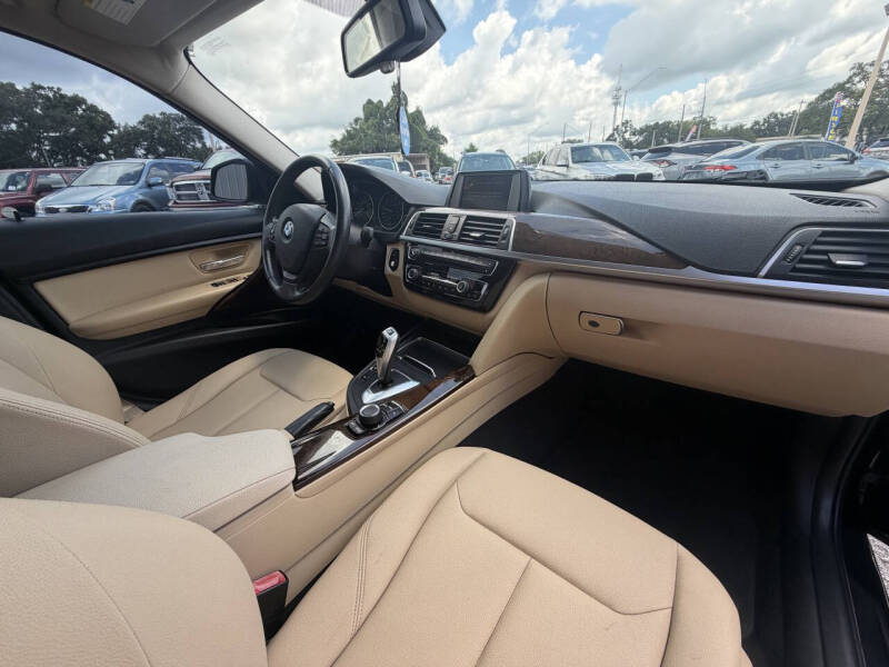 2017 BMW 3 Series 320i