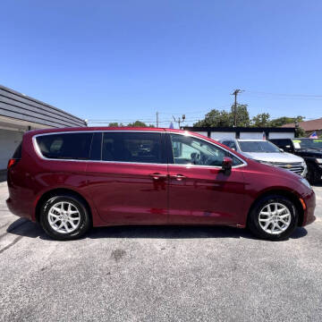 2017 Chrysler Pacifica Touring