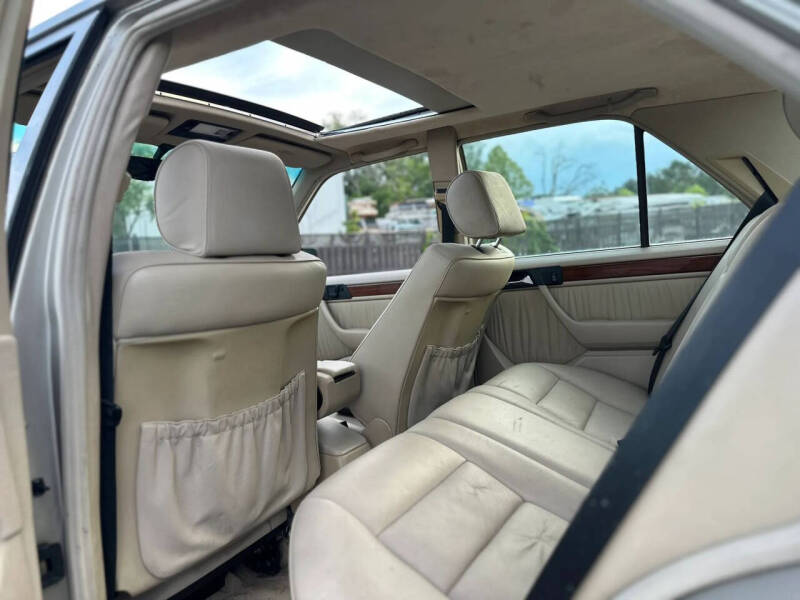 1994 Mercedes-Benz E-Class E 320