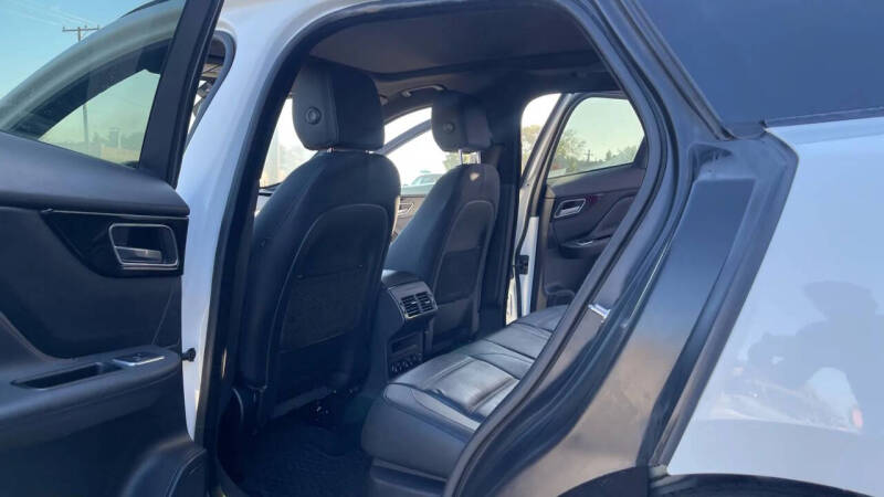 2017 Jaguar F-PACE 35t Prestige