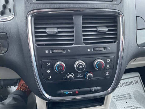 2017 Dodge Grand Caravan SE