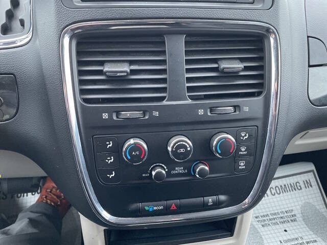 2017 Dodge Grand Caravan SE