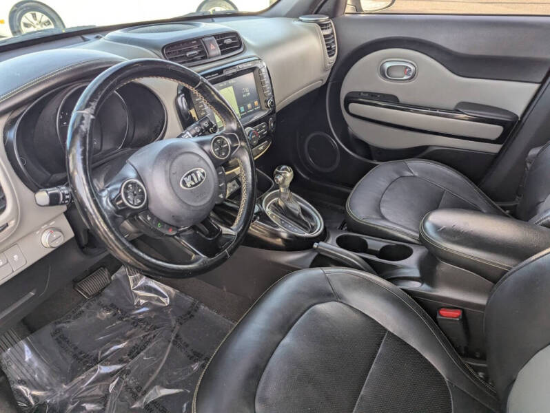 2015 Kia Soul +
