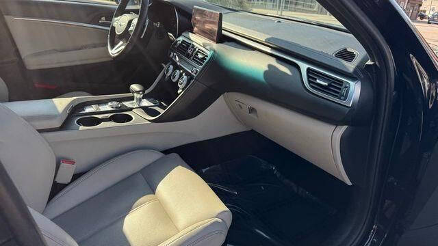 2023 Genesis G70