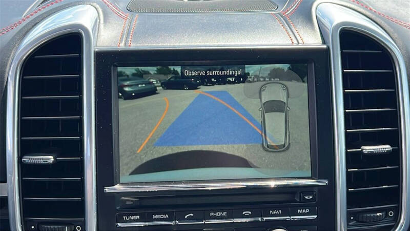 2016 Porsche Cayenne GTS