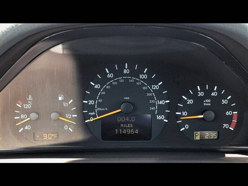 2000 Mercedes-Benz E-Class E 320