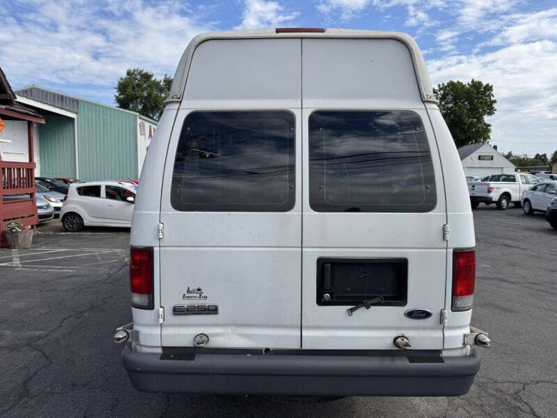 2007 Ford E-Series E-250