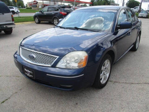 2007 Ford Five Hundred for sale at King's Kars in Marion IA