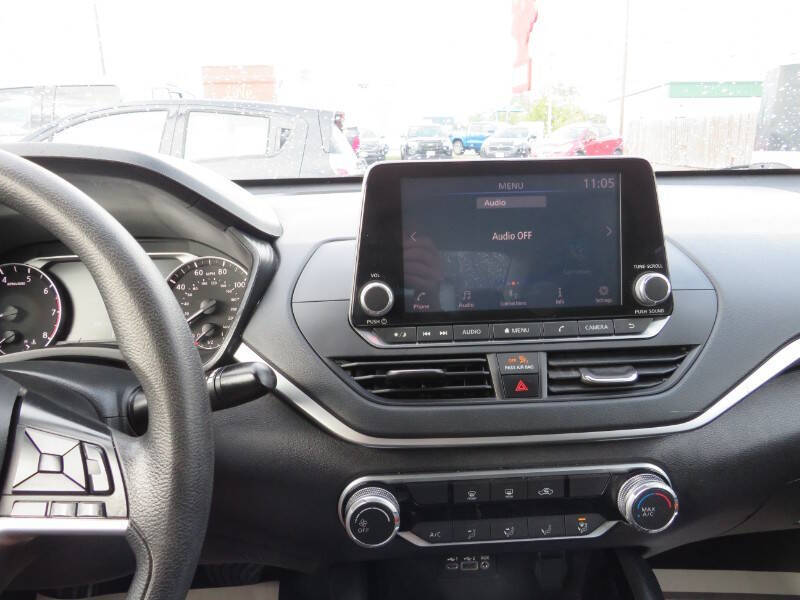 2021 Nissan Altima 2.5 SV