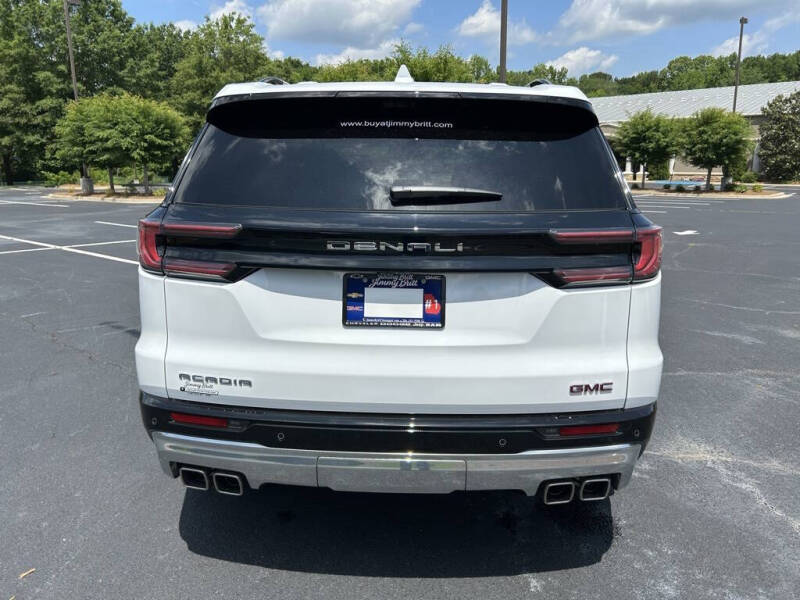 2025 GMC Acadia Denali
