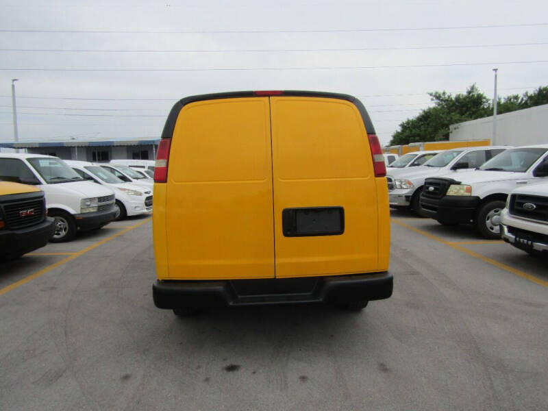 2010 GMC Savana 3500
