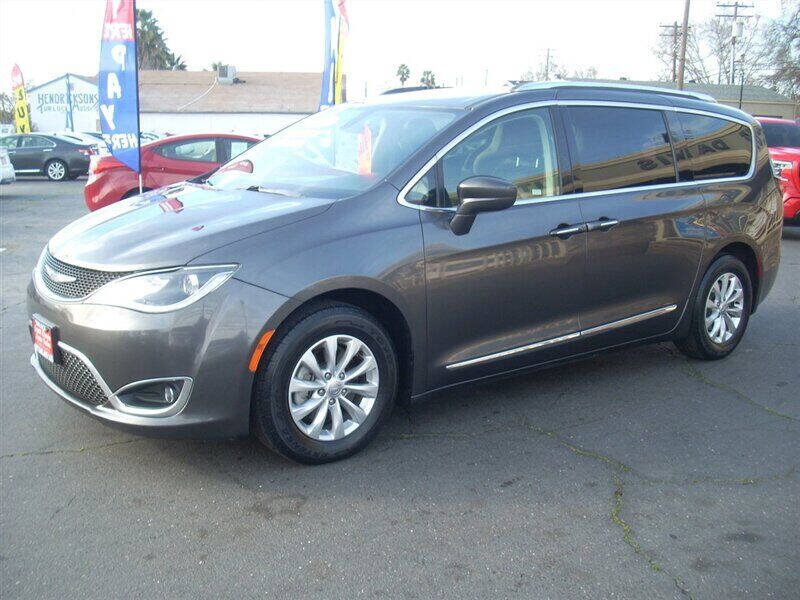 2018 Chrysler Pacifica Touring L Plus