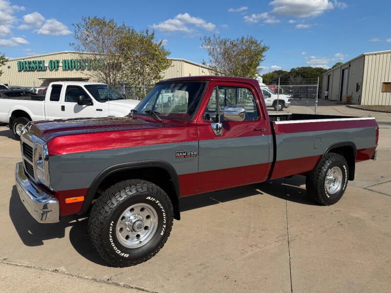 1991 Dodge W series's photo
