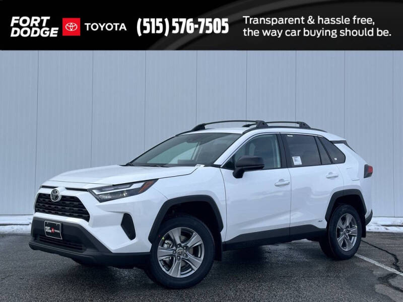 2025 Toyota RAV4 LE's photo