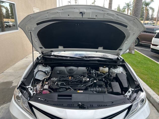 2023 Toyota Camry Hybrid XLE
