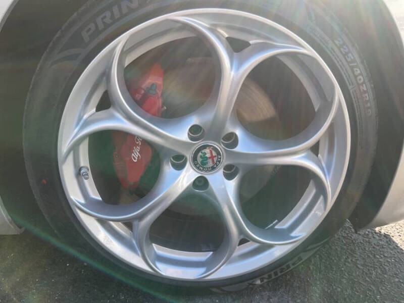 2018 Alfa Romeo Giulia Ti Sport