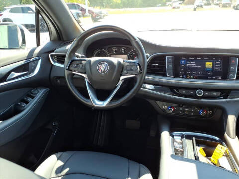 2022 Buick Enclave Essence