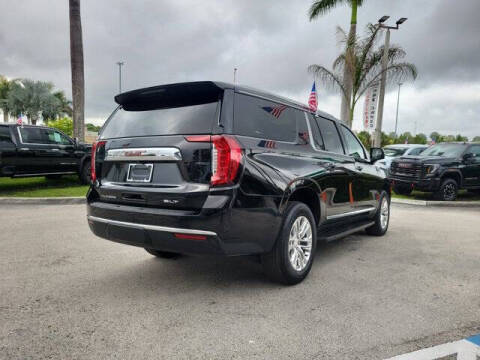 2023 GMC Yukon XL SLT