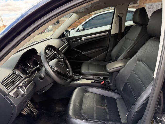 2017 Volkswagen Passat 1.8T R-Line