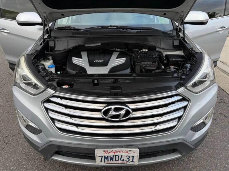2016 Hyundai Santa Fe SE