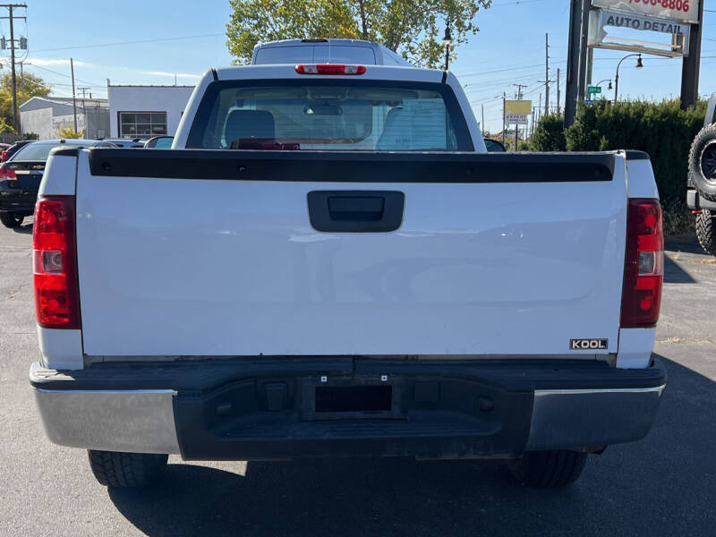 2013 Chevrolet Silverado 1500 Work Truck photo 5