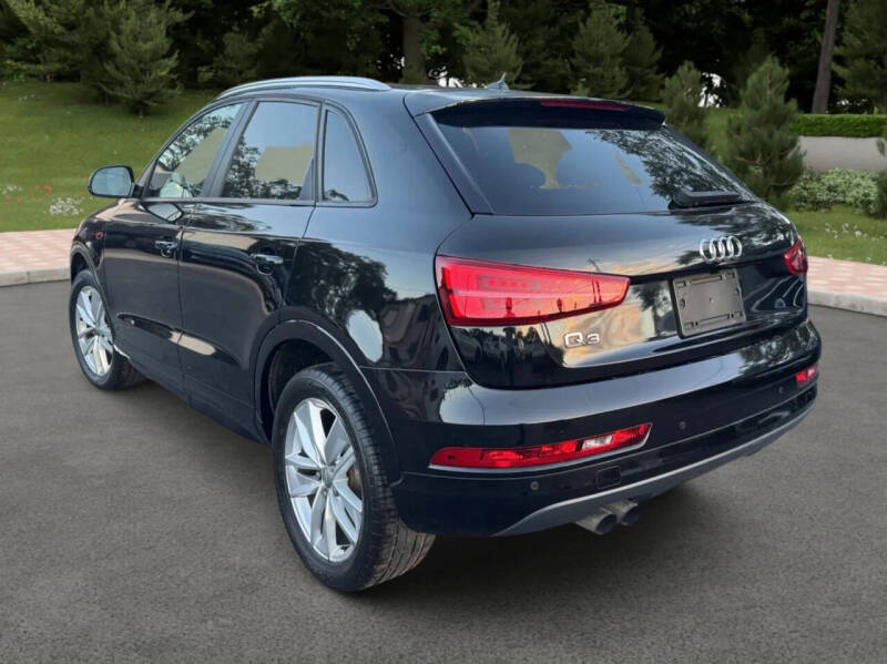 2017 Audi Q3 2.0T Premium
