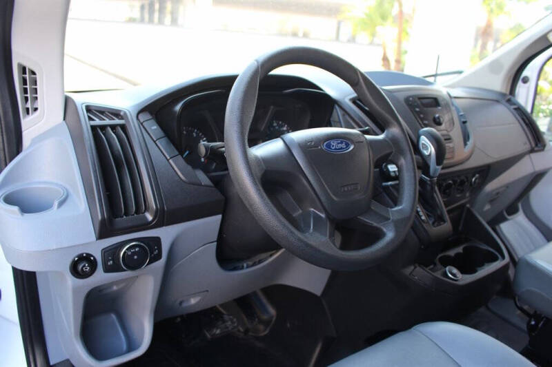 2018 Ford Transit