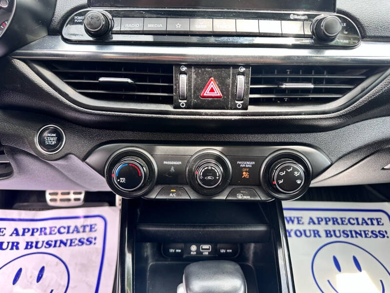 2021 Kia Forte GT Line