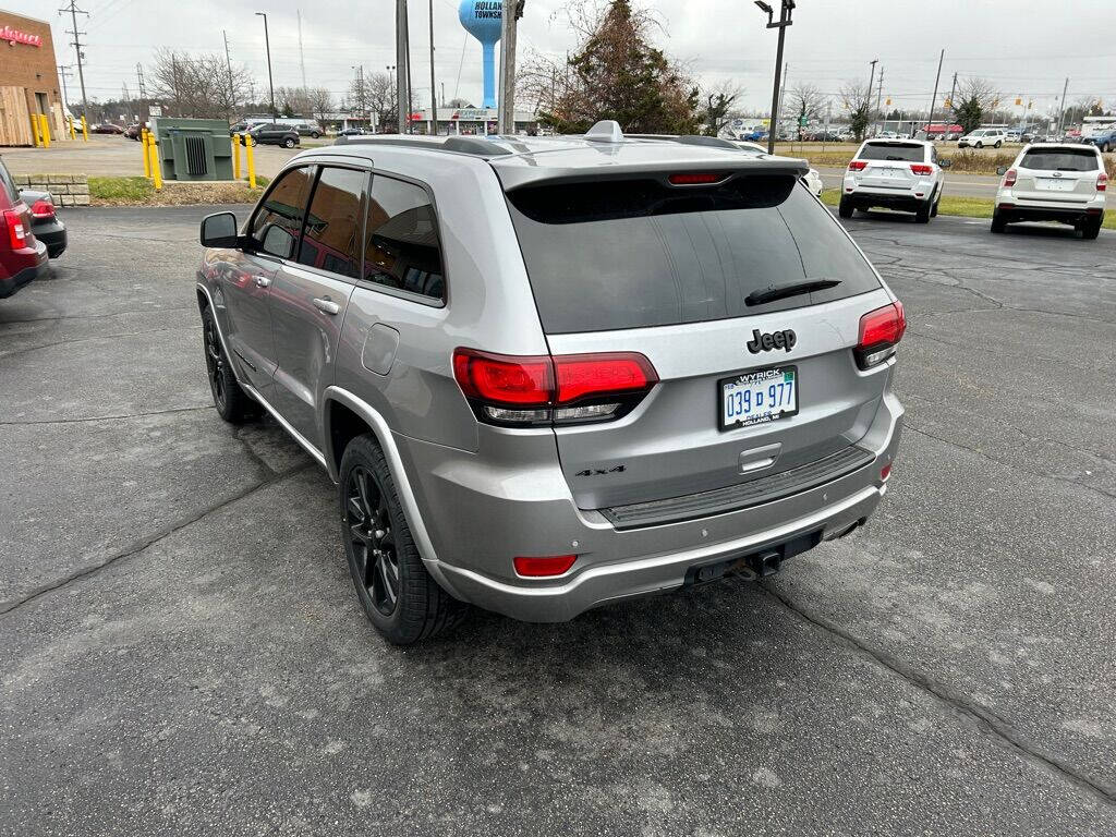 2020 Jeep Grand Cherokee for sale at Wyrick Auto Sales & Leasing Inc in Holland, MI