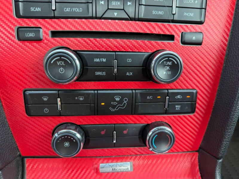 2012 Ford Mustang V6 Premium