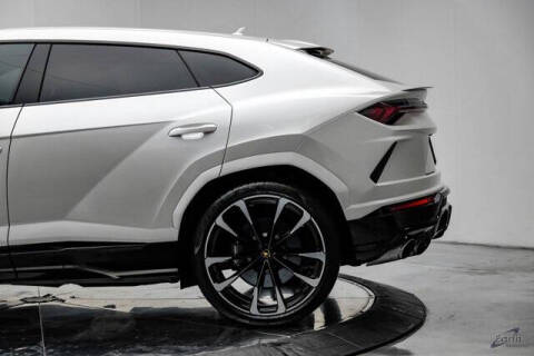 2022 Lamborghini Urus