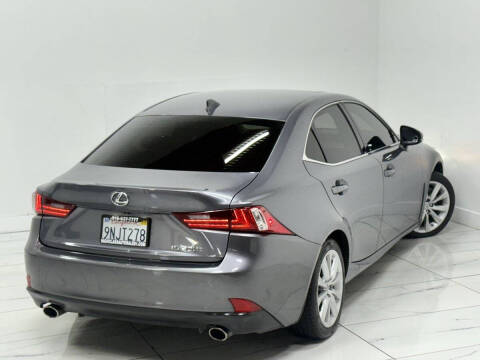 2016 Lexus IS 200t