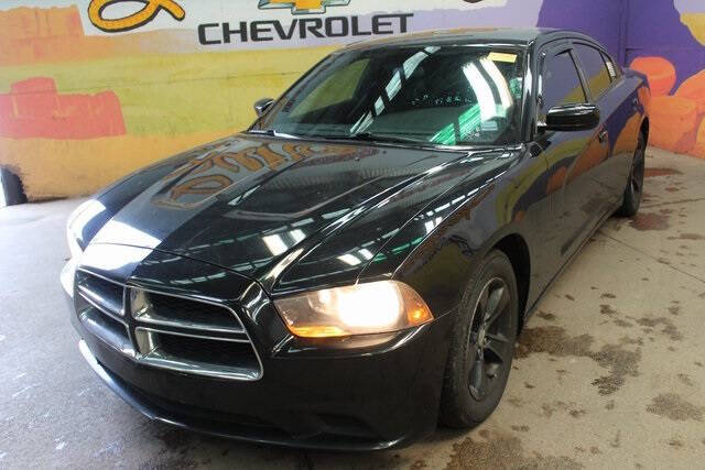 Used 2013 Dodge Charger SE with VIN 2C3CDXBG2DH508903 for sale in Grand Ledge, MI