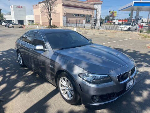 2015 BMW 5 Series 528i