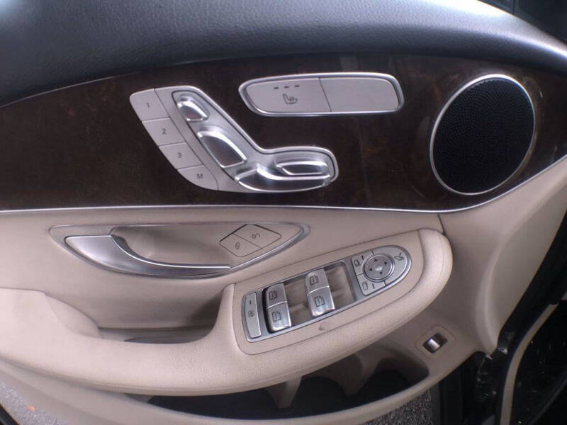 2018 Mercedes-Benz GLC GLC 300