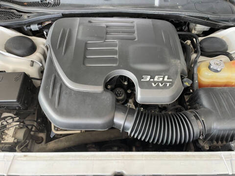 2015 Dodge Challenger SXT Plus