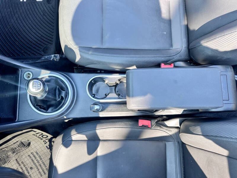 2013 Volkswagen Beetle Convertible Turbo PZEV