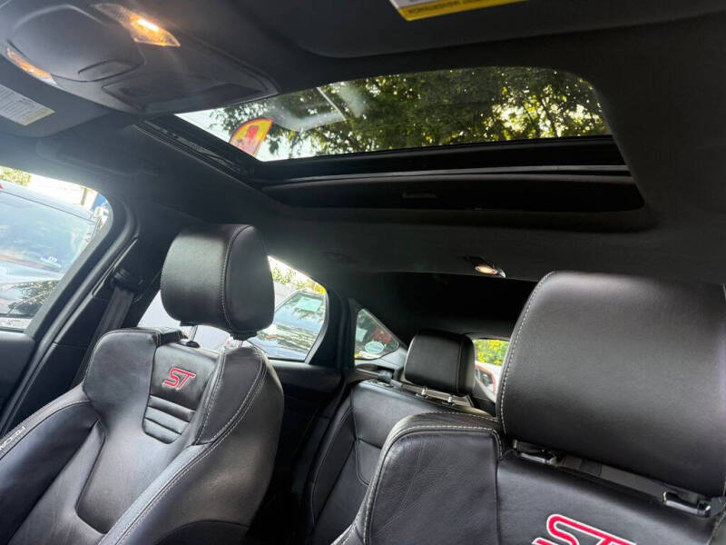 2017 Ford Focus ST