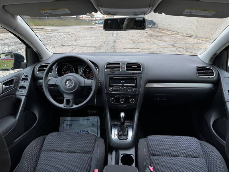 2014 Volkswagen Golf 2.5L PZEV