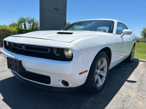 2015 Dodge Challenger SXT