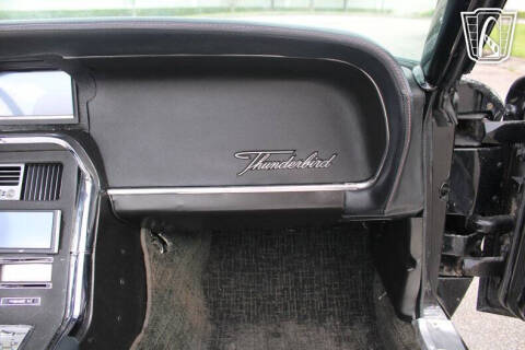 1964 Ford Thunderbird