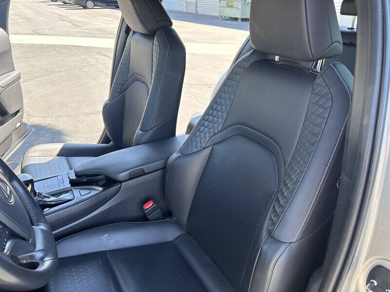 2020 Lexus UX 200